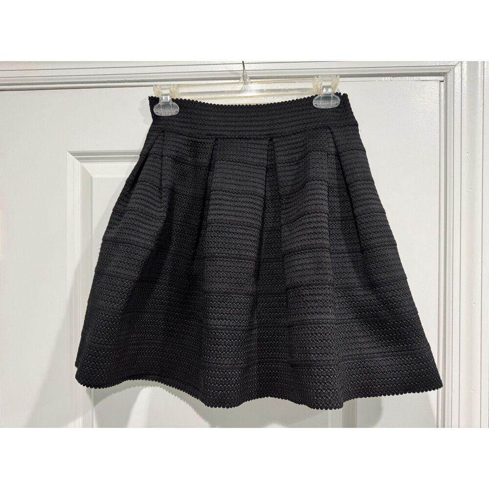 Express black pleated bubble skirt